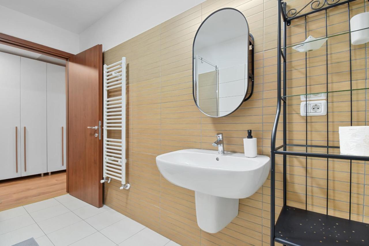 The Flower Clabucet Studio Predeal Exterior foto